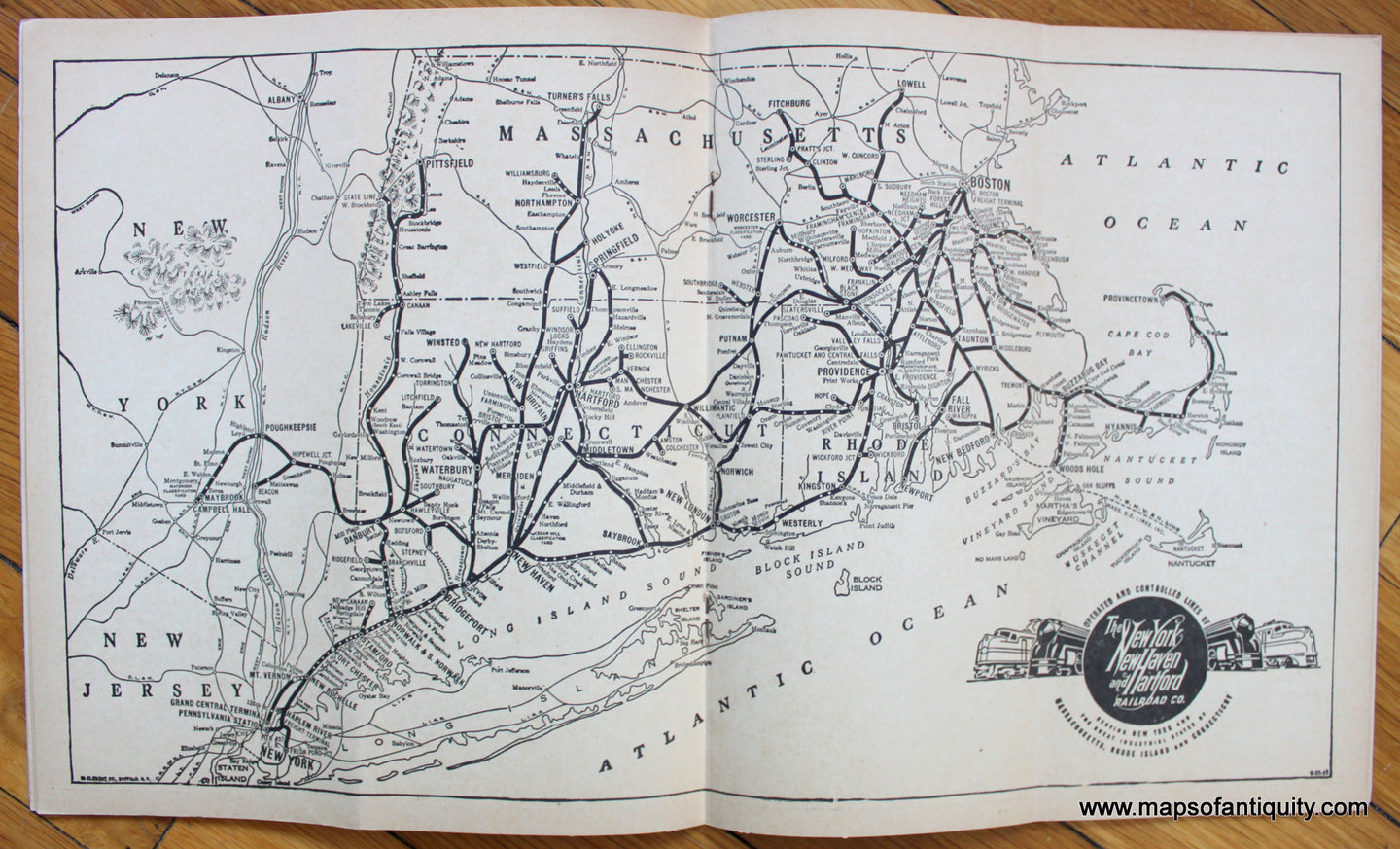 Uncolored-Antique-Booklet-with-Map-The-New-York-New-Haven-and-Hartford-Railroad-Co.-1947-Timetable-with-Map-New-England--1947-The-New-York-New-Haven-and-Hartford-Railroad-Co.-Maps-Of-Antiquity